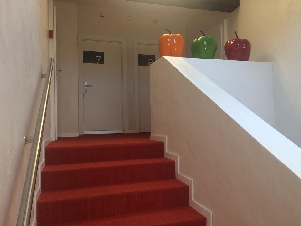 Auberge De Prangins Buitenkant foto