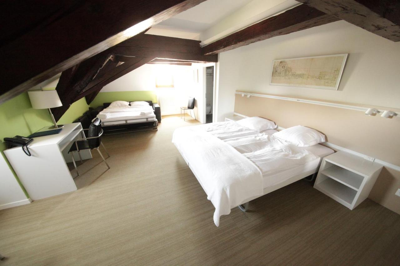 Auberge De Prangins Buitenkant foto